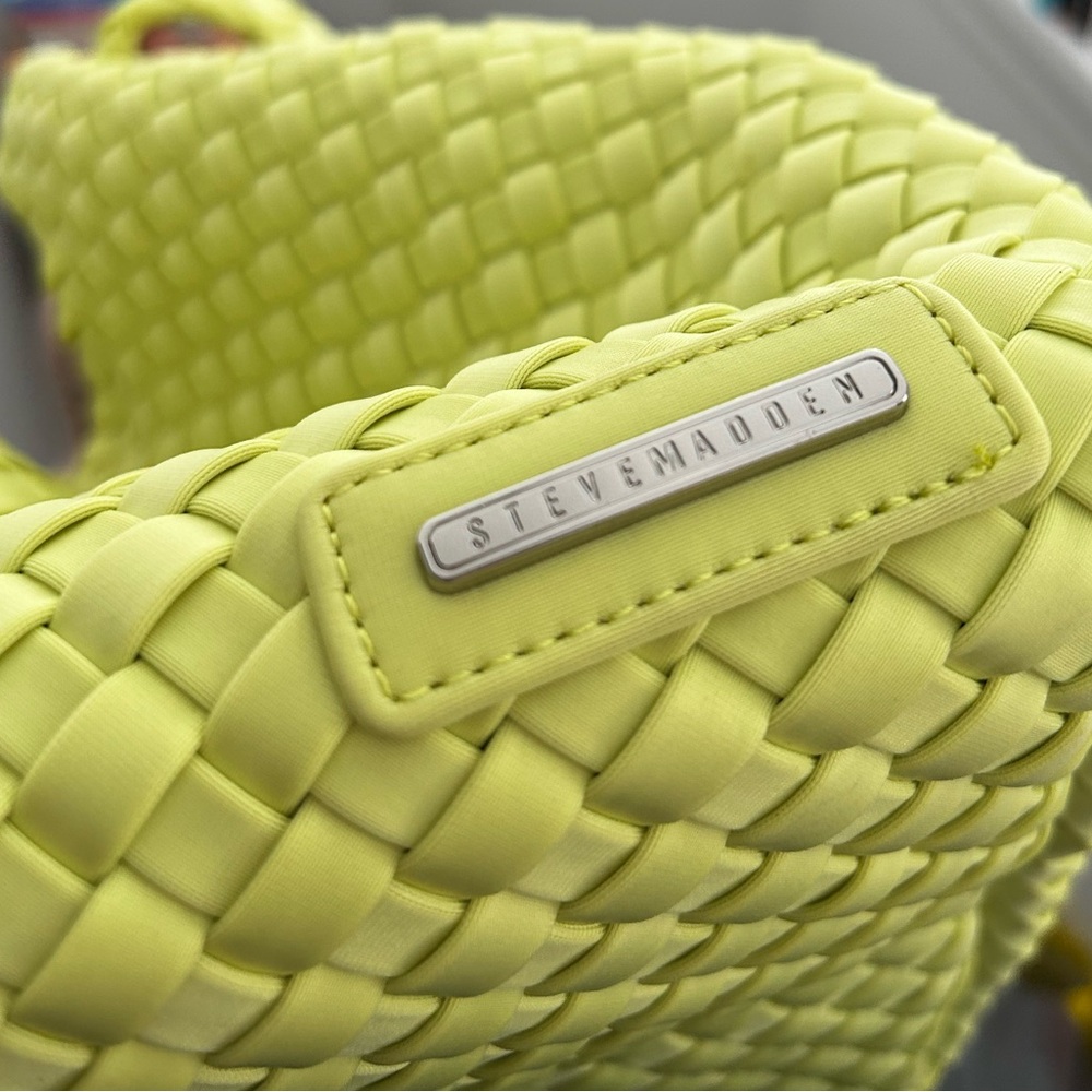 Steve Madden Neon Green Woven Tote - Picture 3 of 9